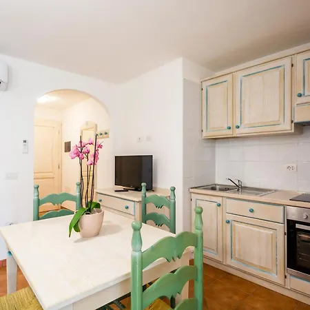 Isa-residence In Orosei, 4 Beds With Air Conditioning * Orosei