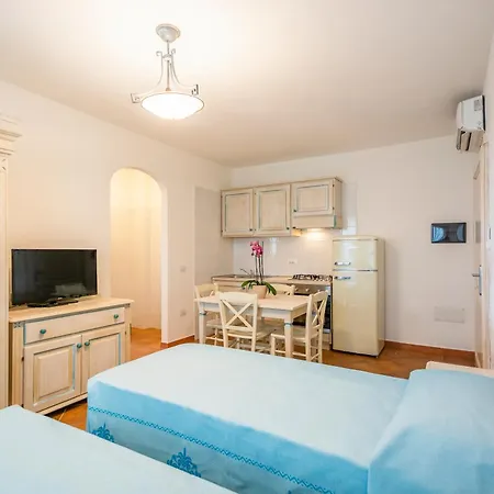 Isa-residence In Orosei, 4 Beds With Air Conditioning Orosei