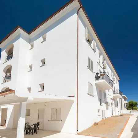 Isa-residence In Orosei, 4 Beds With Air Conditioning Apart Otel