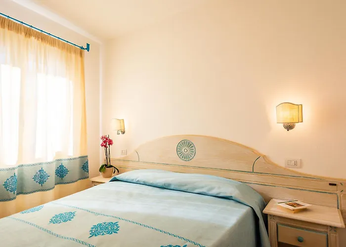 Isa-residence In Orosei, 4 Beds With Air Conditioning Apartmanhotel